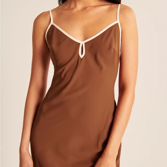 A&F Keyhole Slip Maxi Dress - Picture 2 of 6